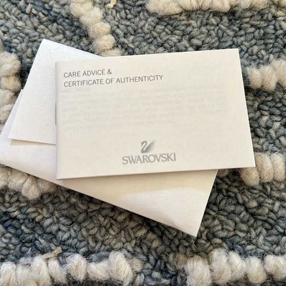 Swarovski Double Wrap Bracelet-Includes certificate of authenticity - Picture 6 of 7